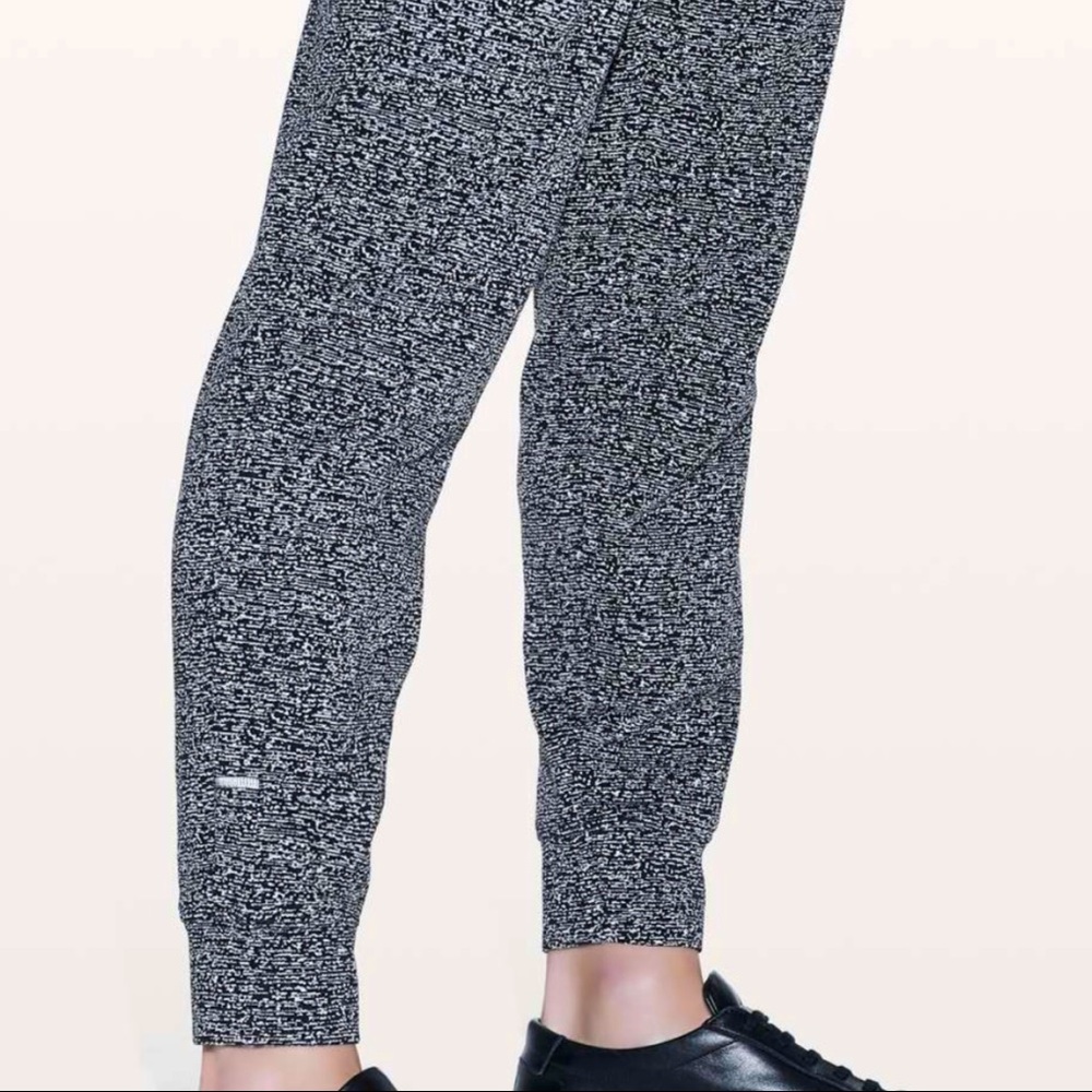 Lululemon Ready To Rulu Joggers - Picture 3 of 9